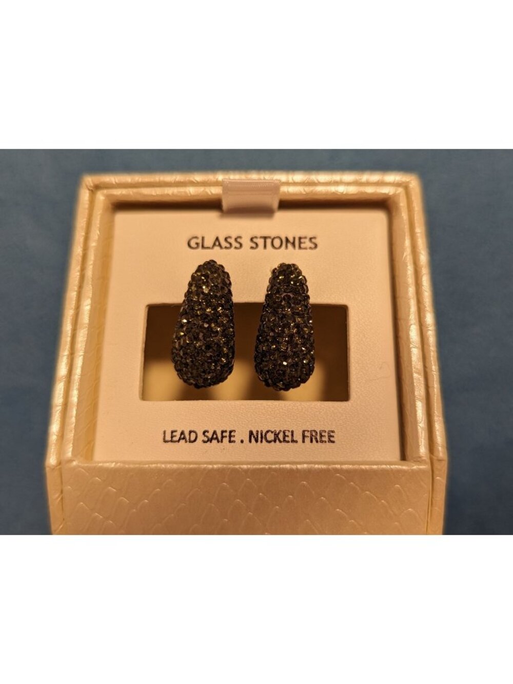 House Of Harlow 1960 Black Glass Stone Teardrop Earrings Lead & Nickel Free
